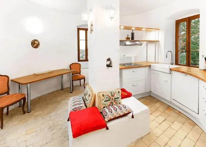 Medieval Juliette * Μοντρέ